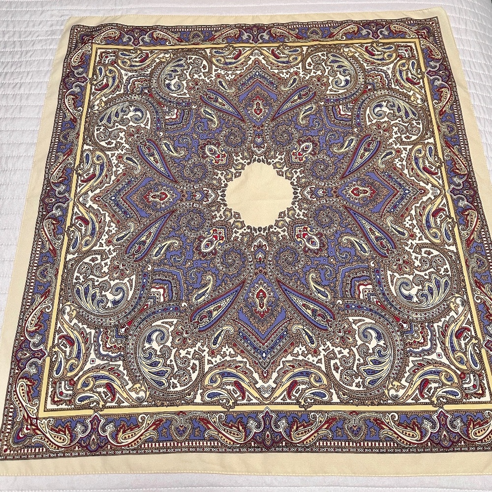CLOSET CLEAR OUT! Lovely vintage scarf,  30" square; made in Rome